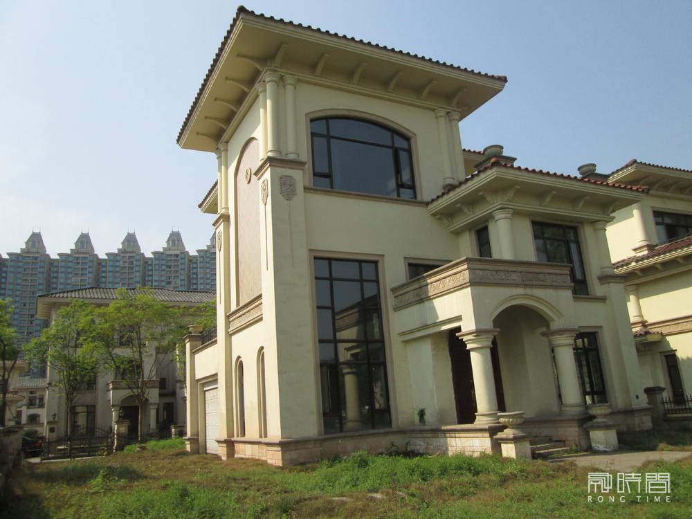 重庆市江津区双福街道恒大大道一号恒大金碧天下200幢1号别墅司法拍卖